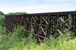 CNR wood trestle at Briggs ravine 2011 - Pettypiece