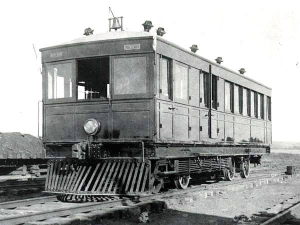 Baguley self-propelled railcar 1917 - Red Deer Archives P12785