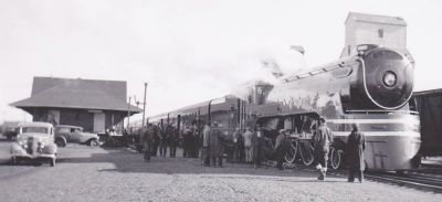 CPR 'The Chinook' at Lacombe 1936 - Lacombe Historical Soc